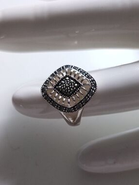 Avon Sterling Silver Diamond Shaped Marcasite Square Cocktail Ring - Size 6